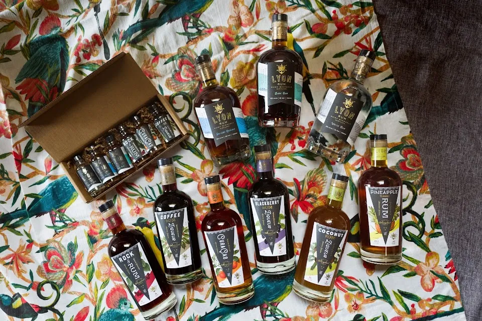 LYON RUM // Windon Distilling Company