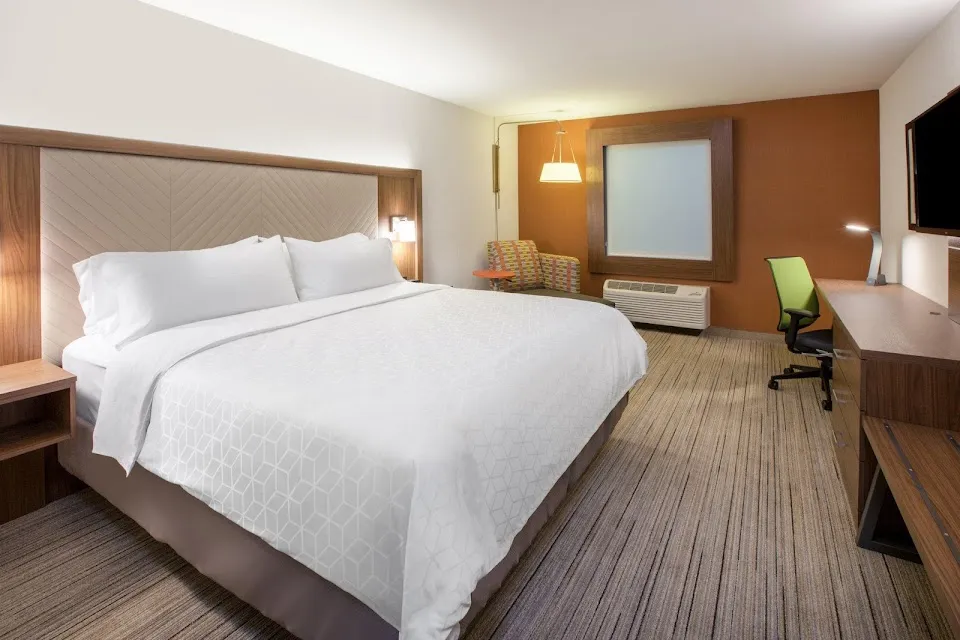 Holiday Inn Express & Suites Summerville by IHG