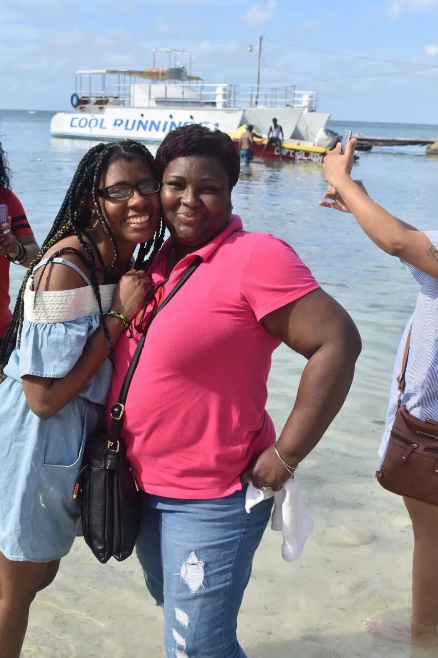 Diamondz Tours & Travel