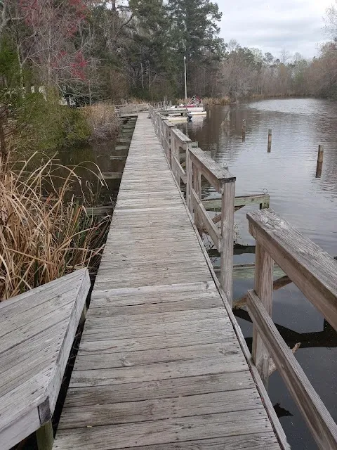 Unhitched Lake Moultrie RV Park & Marina, Cross South Carolina