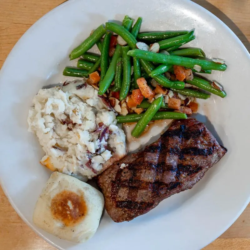 BEDOE'S BAR &GRILLE