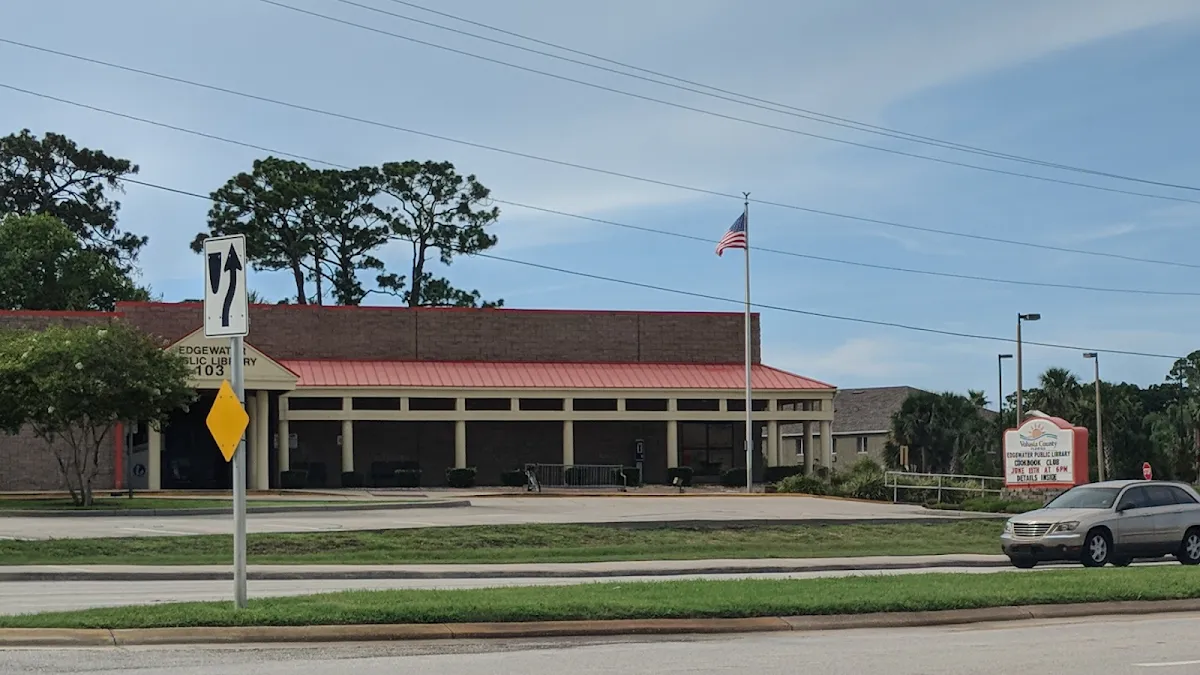 Edgewater Public Library