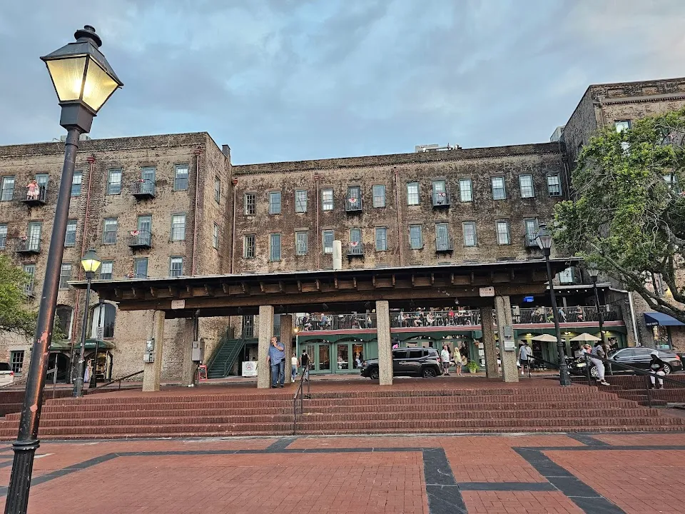 Rousakis Riverfront Plaza
