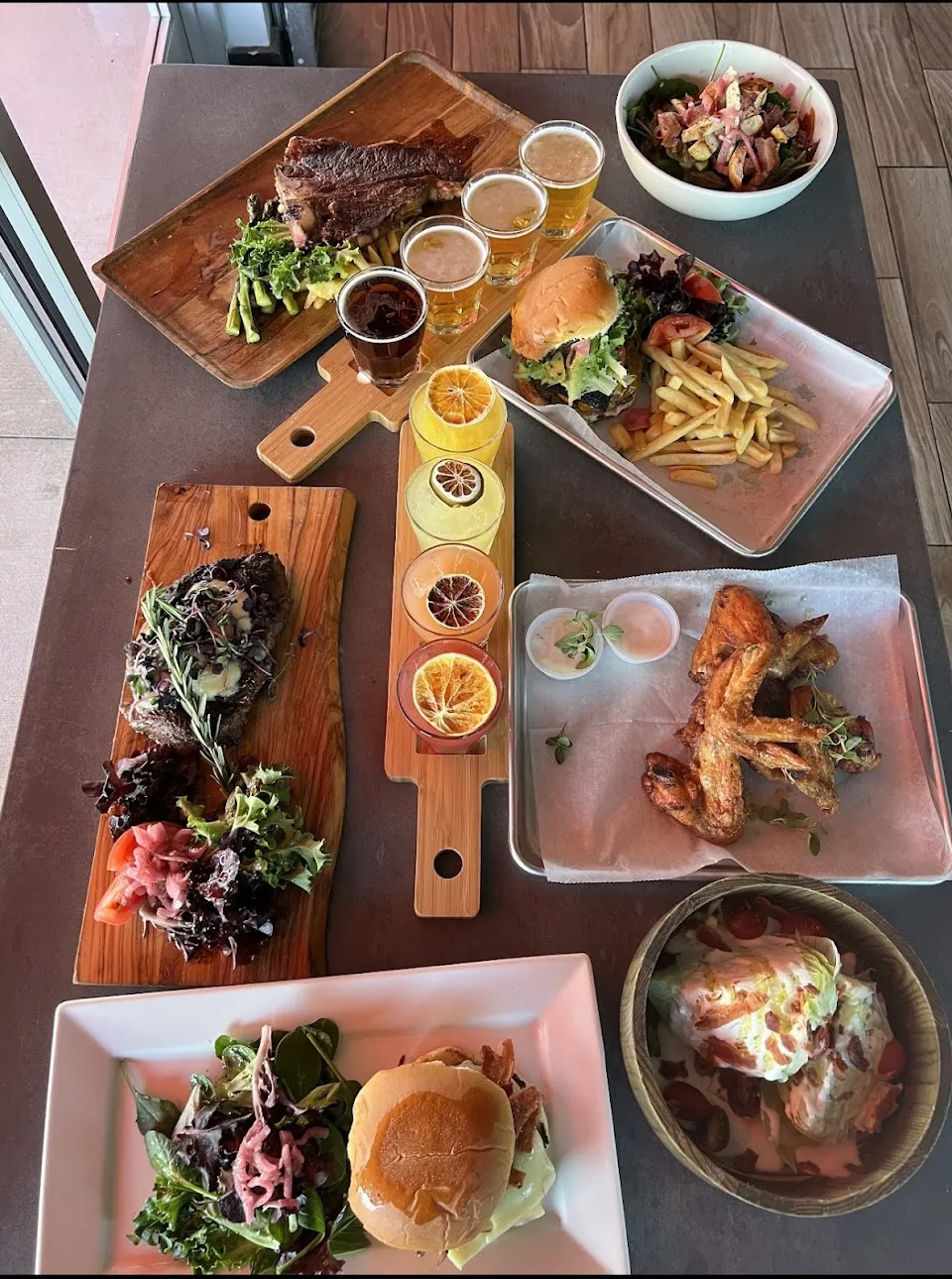 Ball Ground Tavern