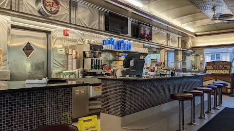 Main Line Diner