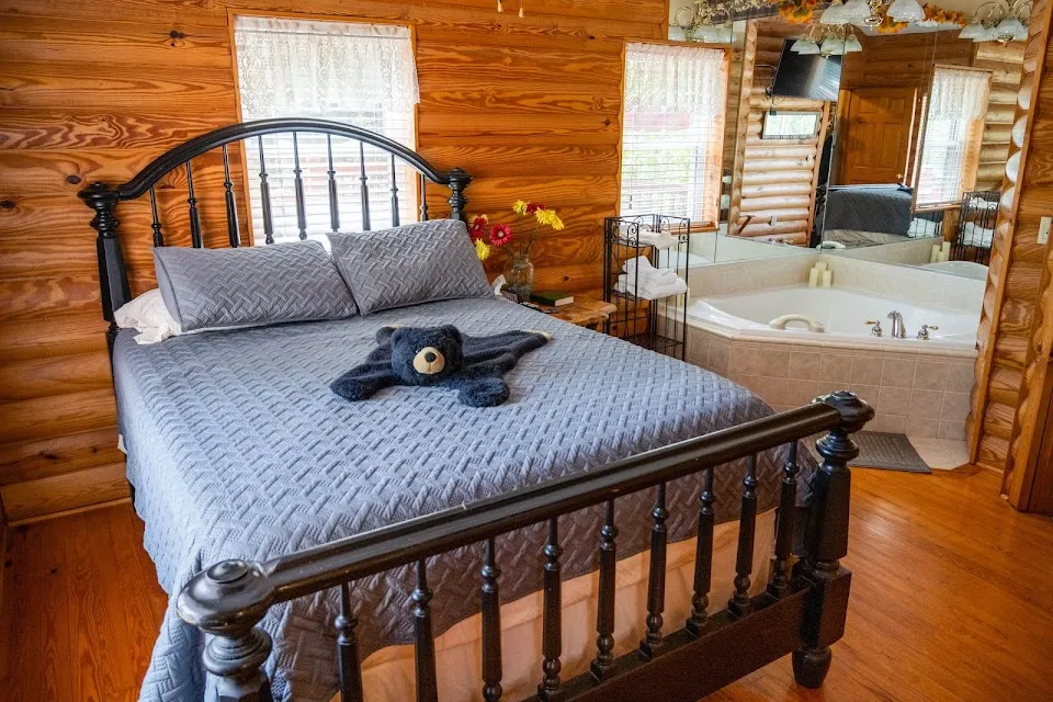 Mountain Aire Cottages, Inn, & Glamping