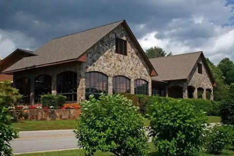 The Dillard House Farm & Resort