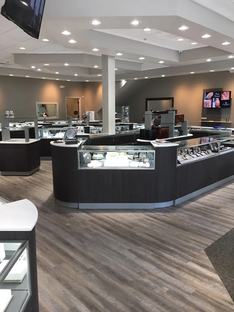 Polly's Fine Jewelry - Summerville