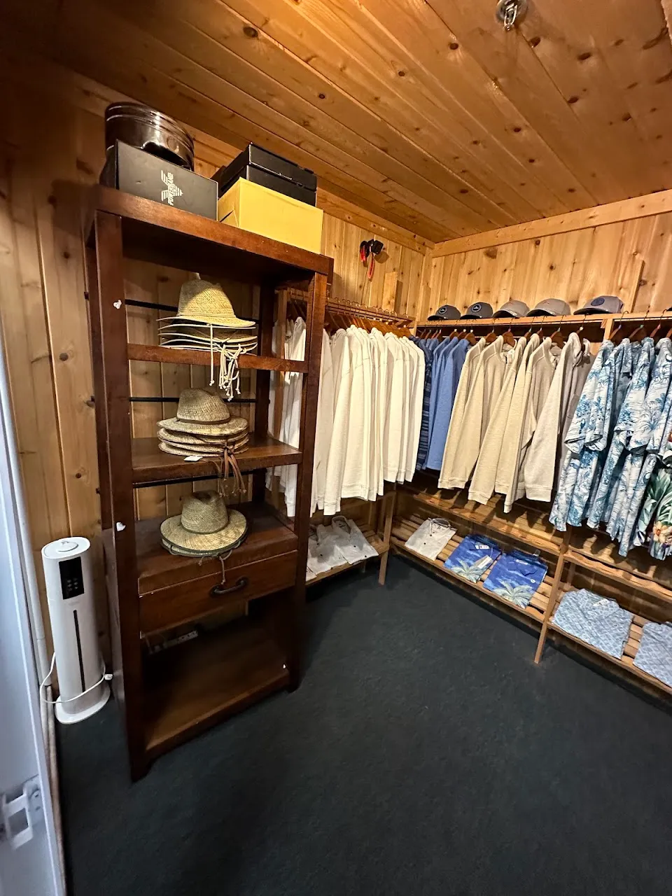 Vacation Outfitters featuring Tommy Bahama