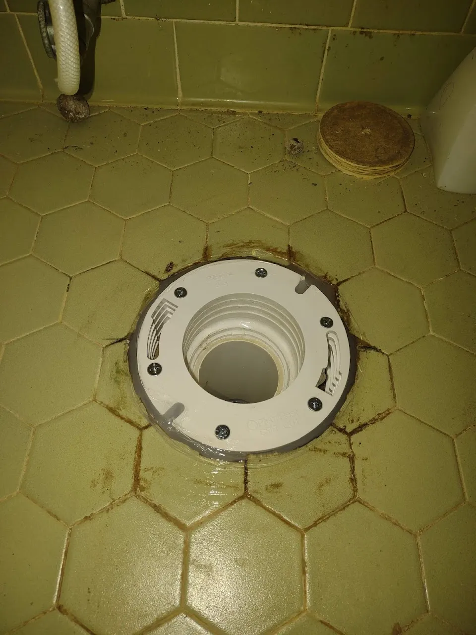 Tom's Plumbing Service llc