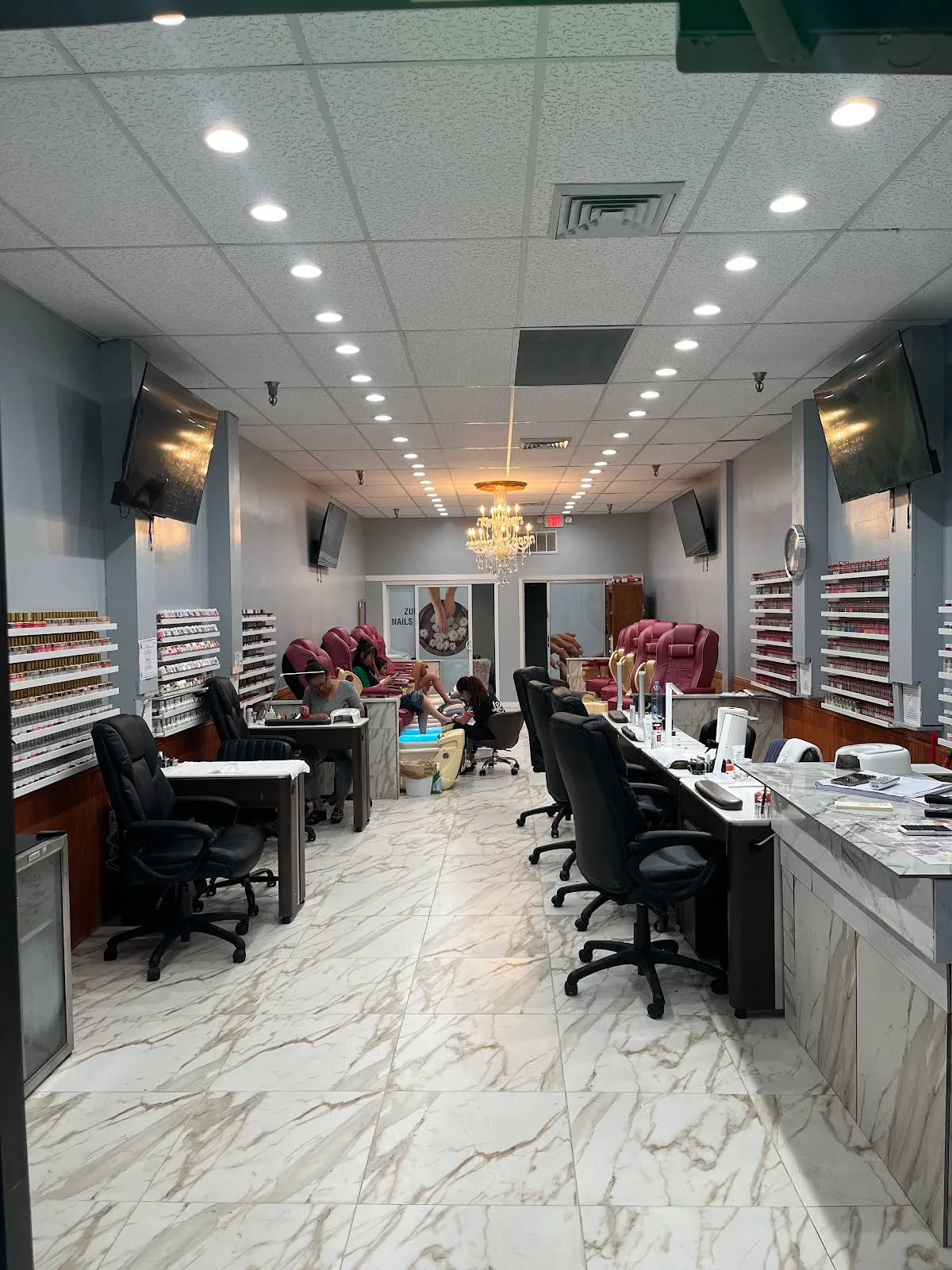 Zura Nails & Spa
