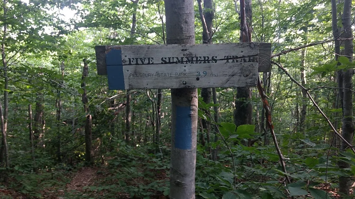 Five Summers Trailhead at Pillsbury State Park