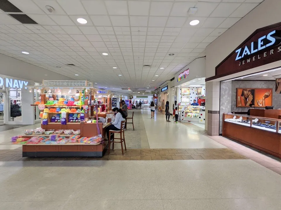 Magnolia Mall