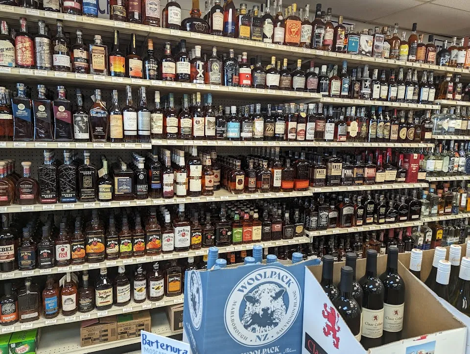 Wishing Well Liquors