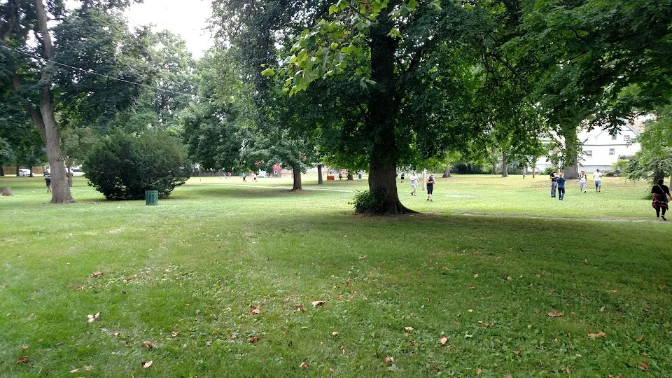 Thrall Park