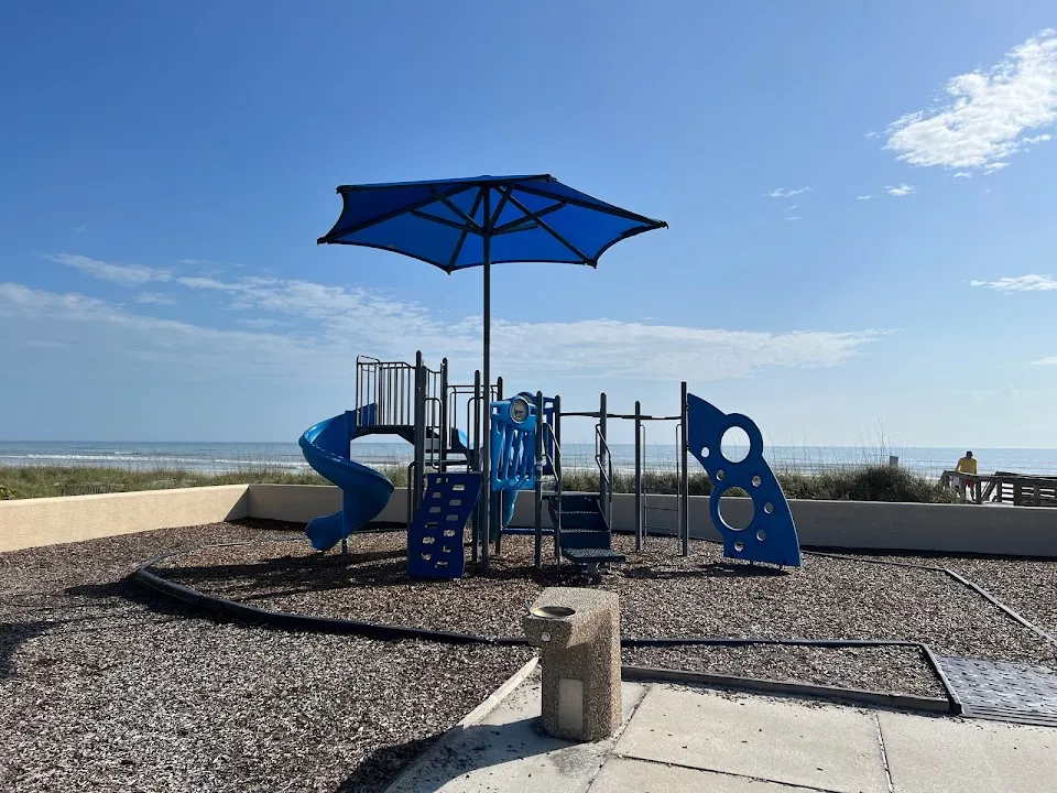 Esther Street Beachfront Park