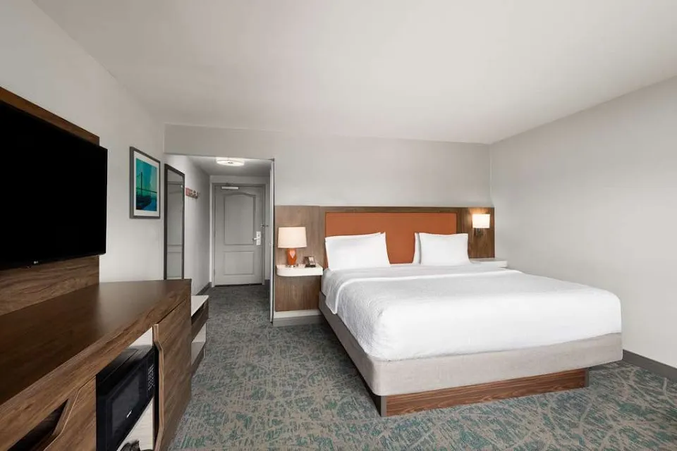 Hampton Inn and Suites Savannah-Airport