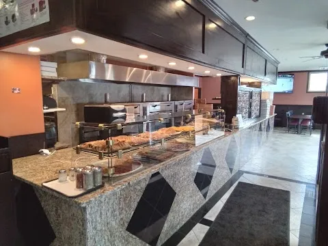 Carlos' Pizzeria and Bar