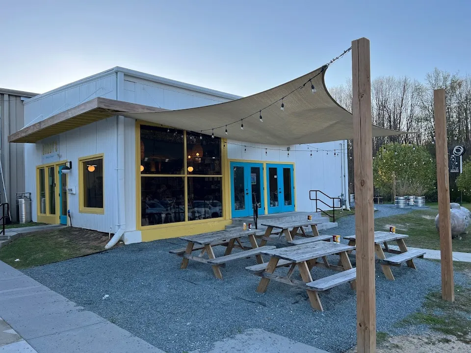 Buddy's Burgers & Martha’s Ice Cream