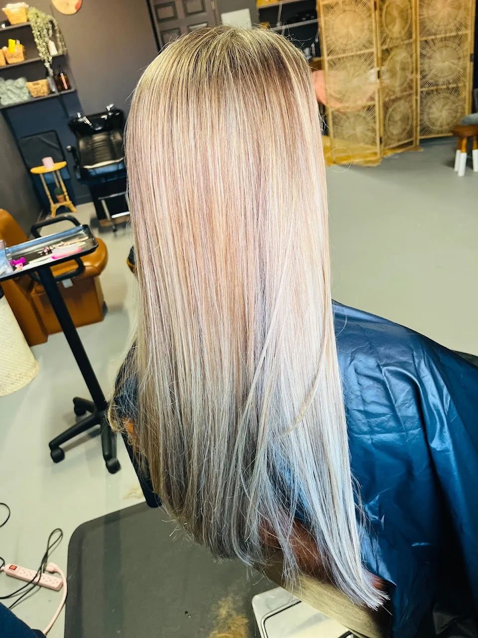 Create.Mental.Beauty Salon