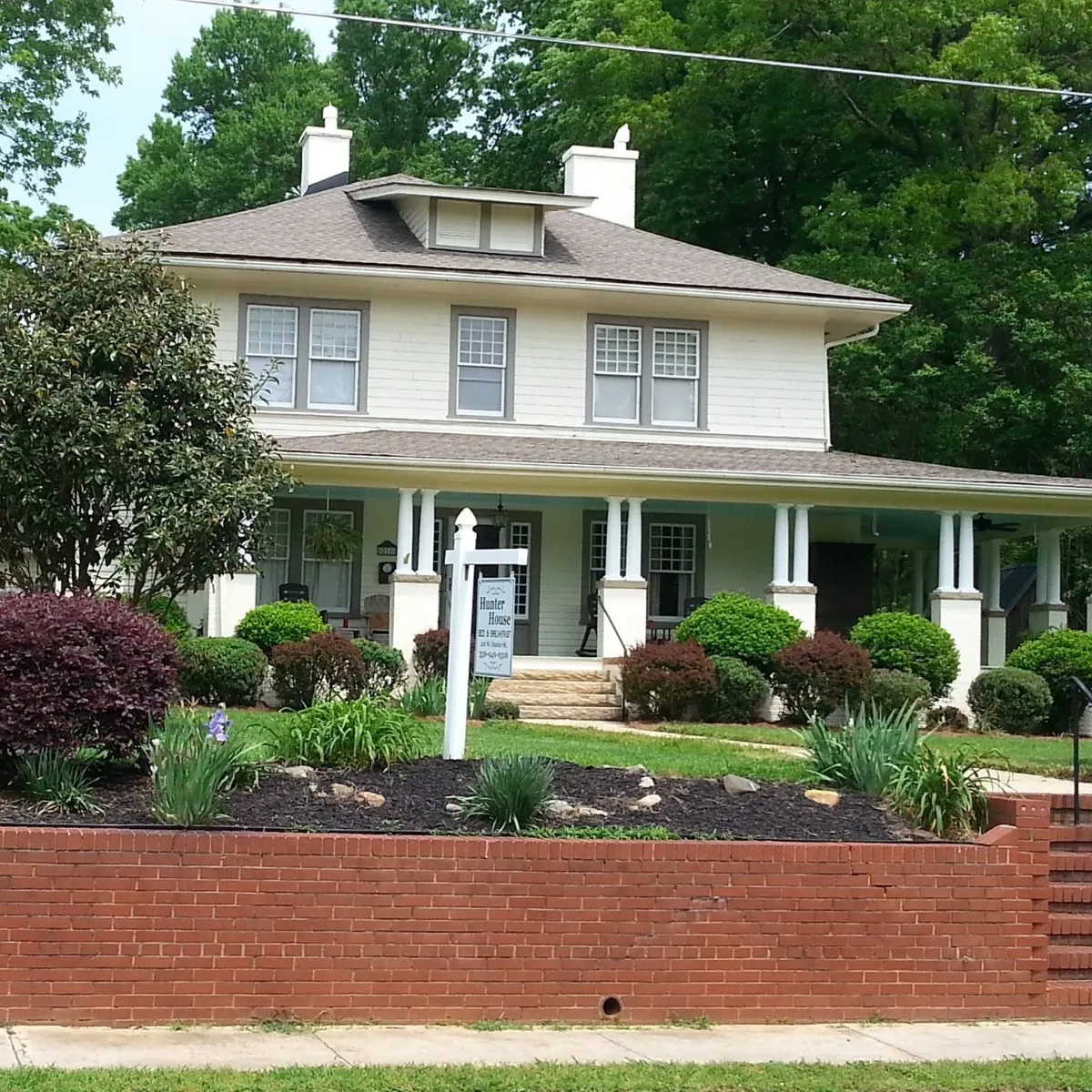Hunter House Bed & Breakfast