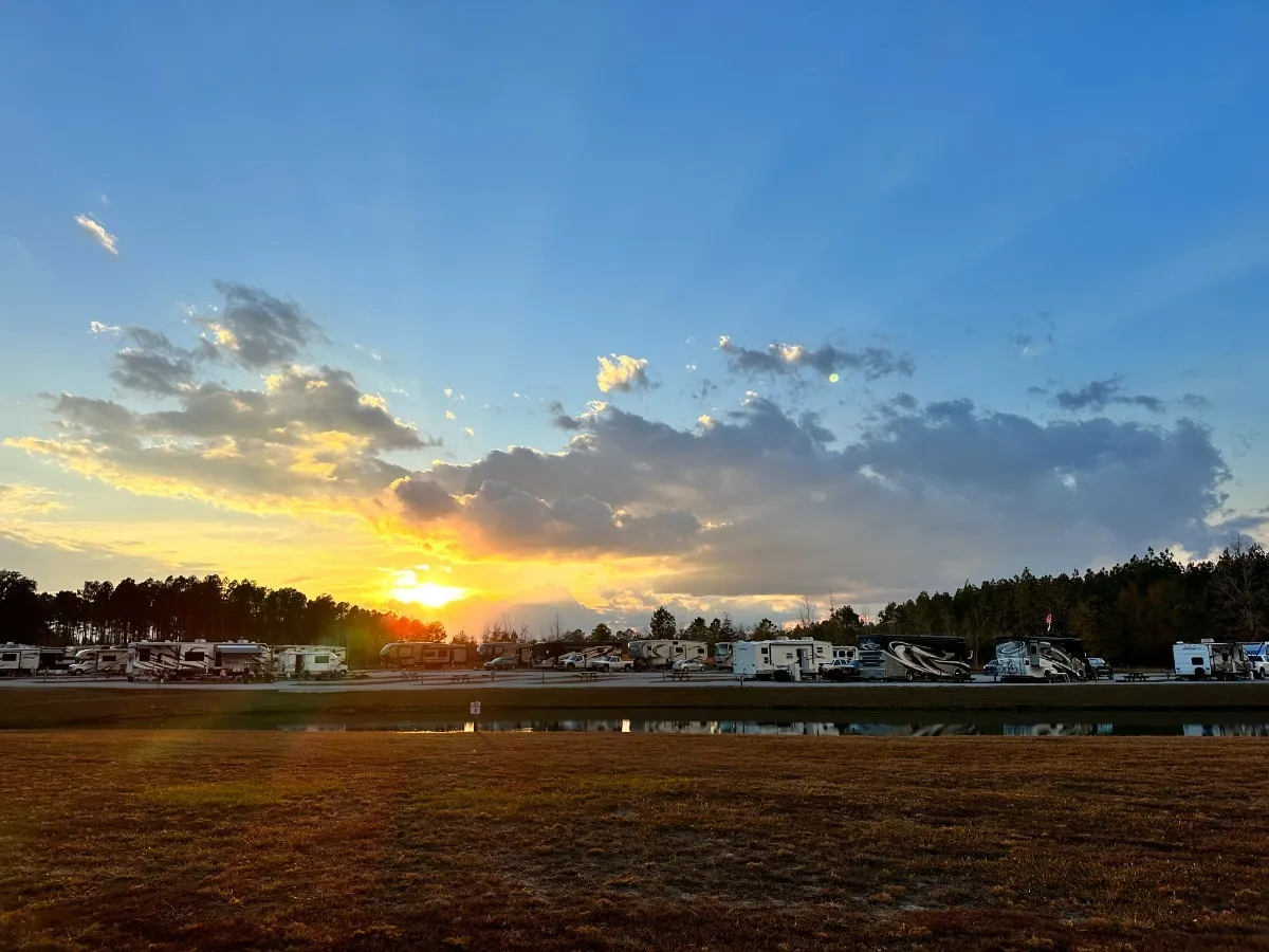 Holmes Creek Camping & RV Resort
