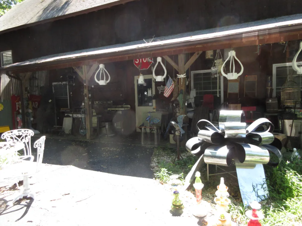 Hidden Barn Crafts & Antiques