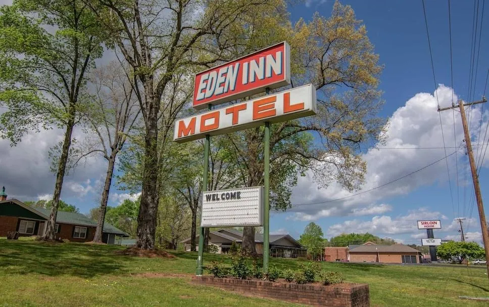 Eden Inn