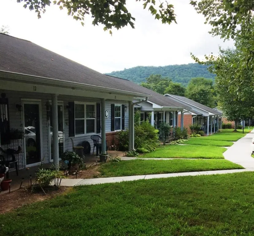 Brooks Lane Apartments