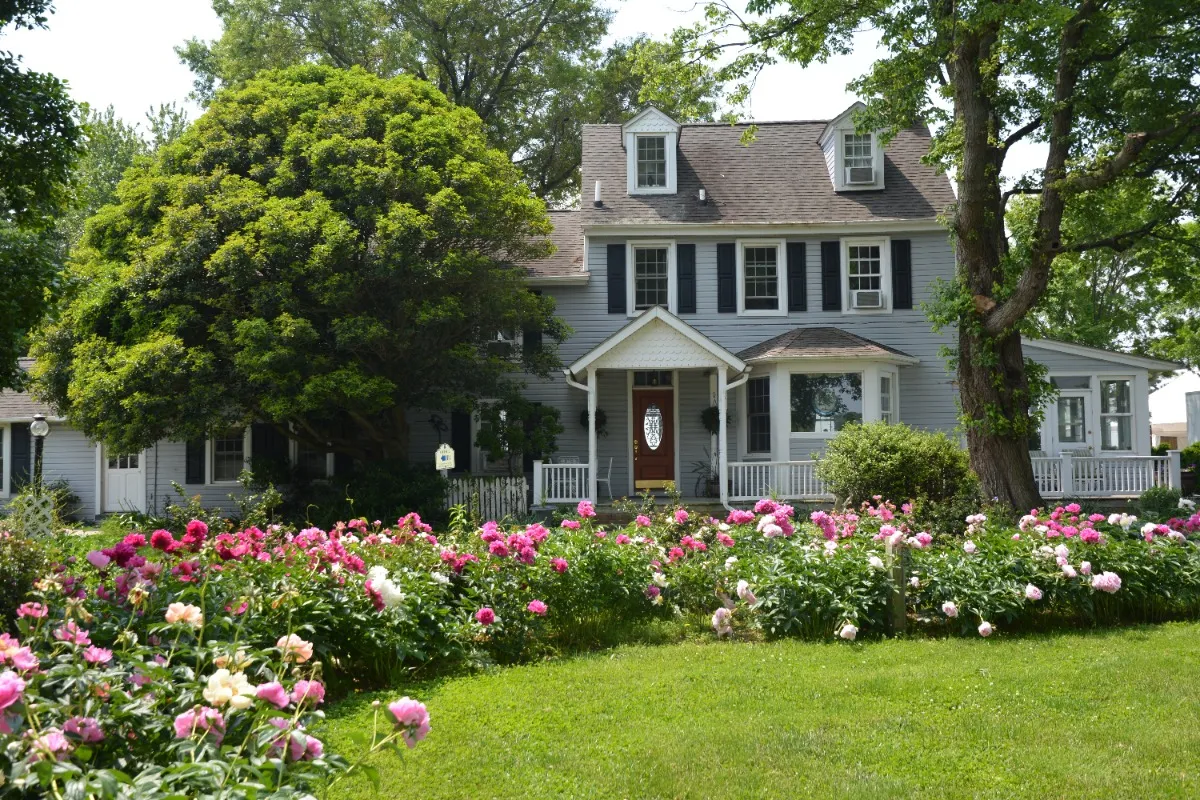 Black Walnut Point Inn