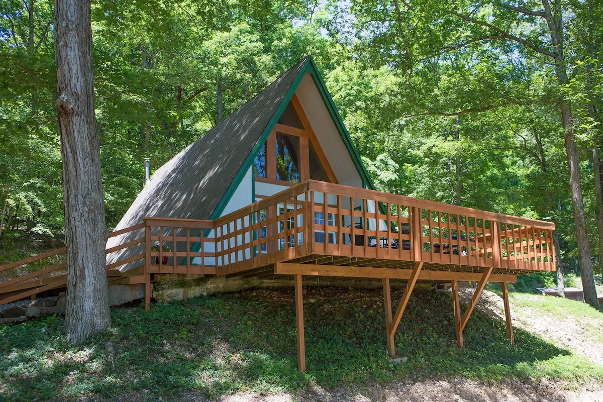 Hillside Cabin (6 guests)