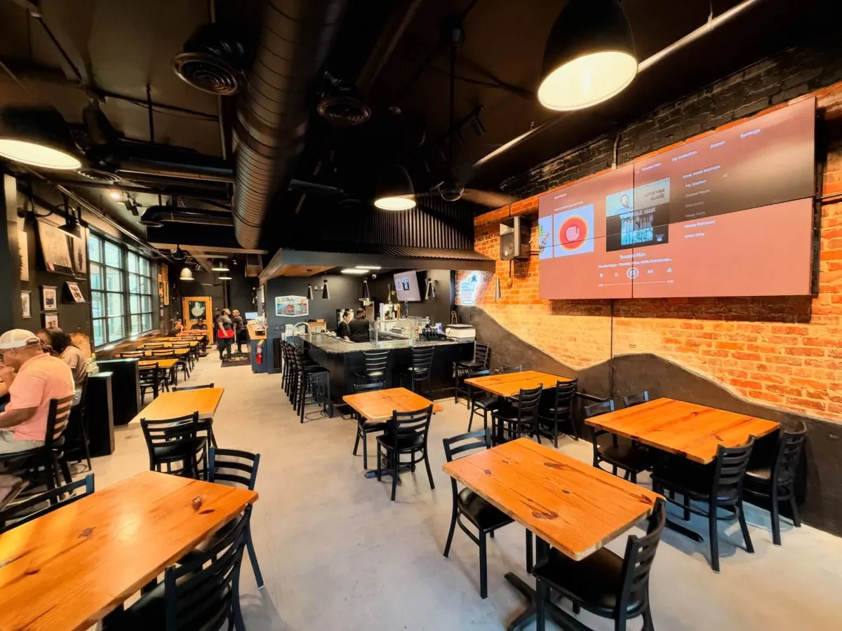 Major's Kitchen & Lounge