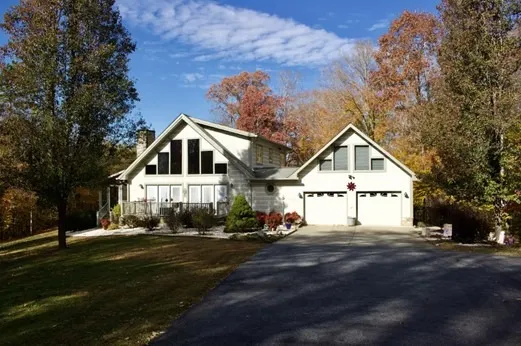 "LOG OUT" Cabin