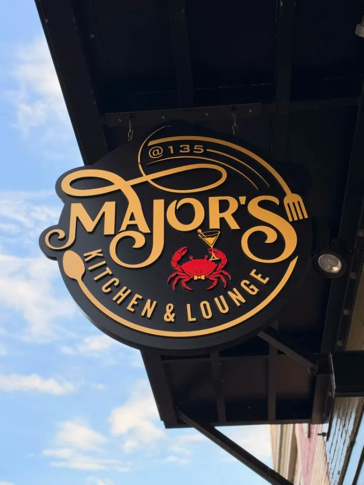 Major's Kitchen & Lounge