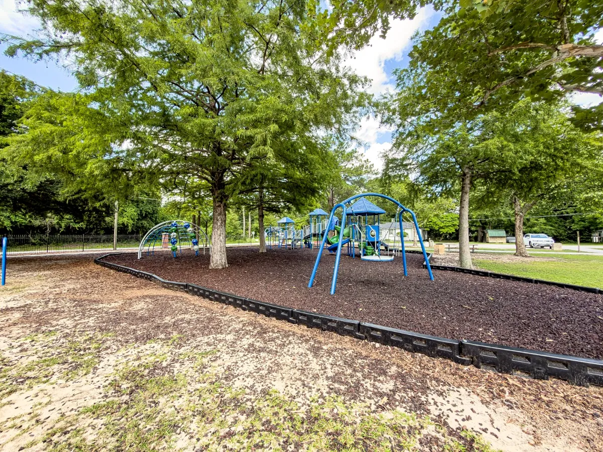 Dr Iola Jones Park